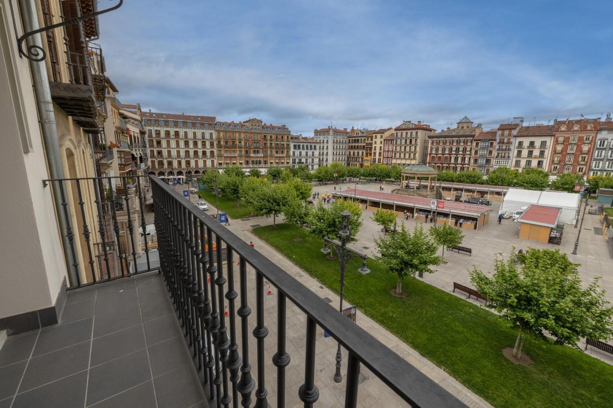 Ferienwohnung Tuapartamento Gran Boutique - Centro Ciudad Plaza Del Castillo Pamplona Exterior foto